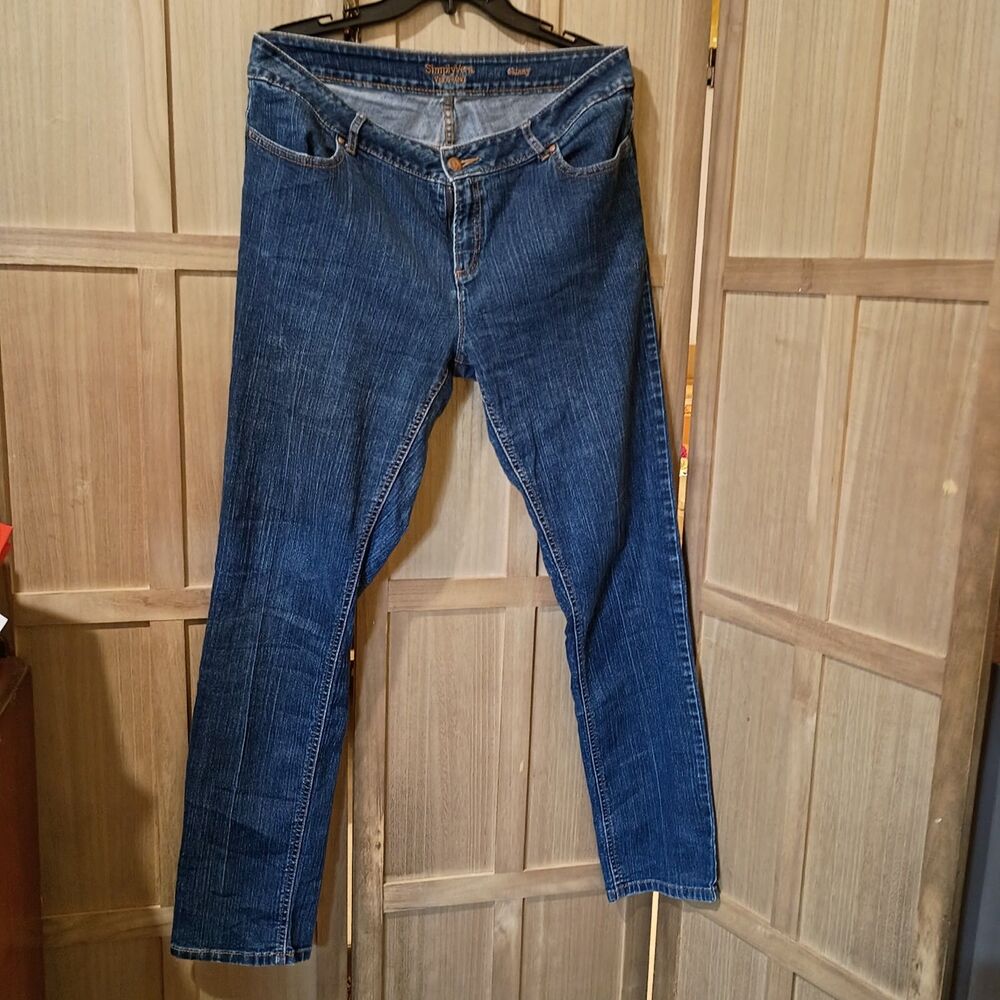 Simply Vera by Vera Wang size 12 Skinny Jeans